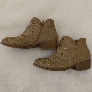 Ankle Boots by Jellypop Girl, Size 5